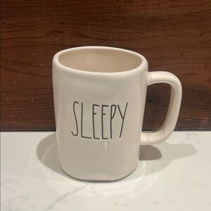 🔥‼️Rae Dunn White 'Sleepy' Ceramic Mug‼️🔥